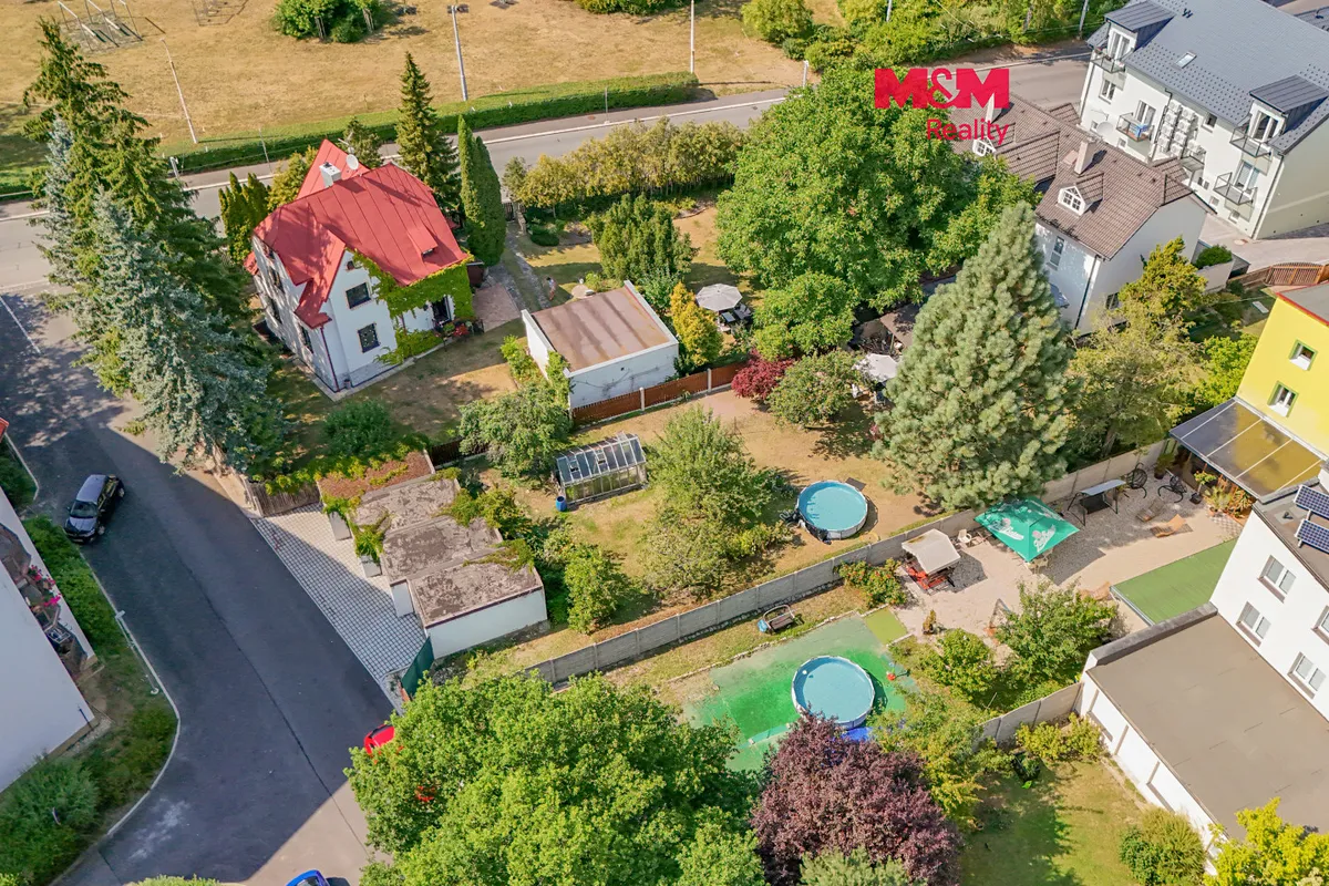Prodej stavebního pozemku 350 m²